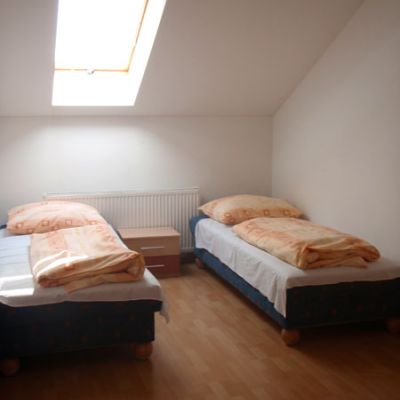 Dvojpodlažný byt - spálňa3, Ubytovanie Stupava